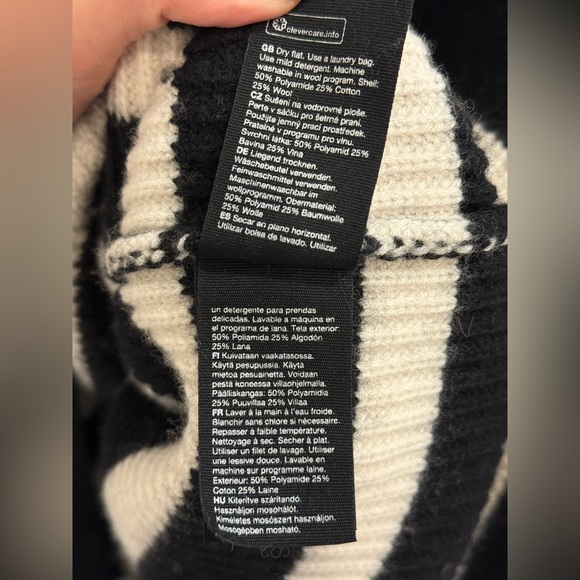 &Other Stories Black and White Striped Half Zip Oversized Sweater Size S - Picture 7 of 7